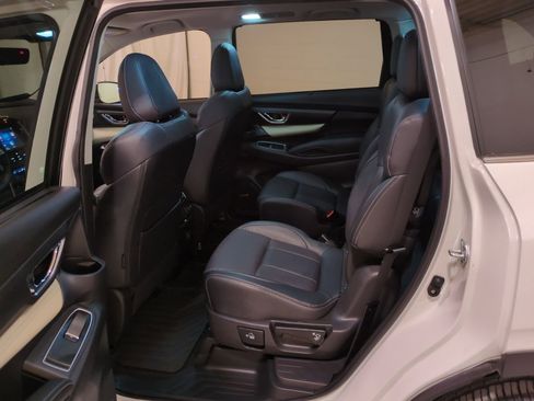 Certified 2022 Subaru Ascent Limited w/ Technology Package image 16