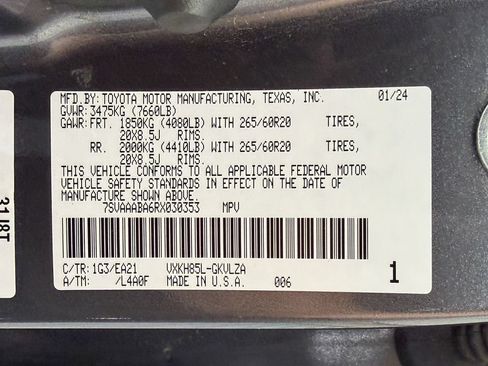 Used 2024 Toyota Sequoia Limited w/ TRD Off-Road Package AWD/4WD image 15
