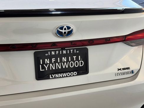 Used 2021 Toyota Avalon XSE image 26