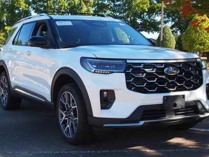 Certified 2025 Ford Explorer Platinum w/ Ultimate Package