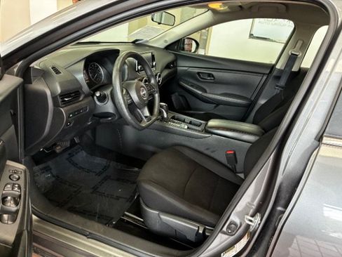 Used 2024 Nissan Sentra S FWD image 9