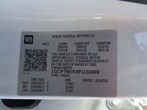 Used 2023 Chevrolet Colorado W/T w/ WT Convenience Package II AWD/4WD image 21