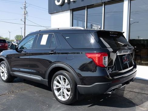 Used 2023 Ford Explorer Platinum w/ Technology Package image 5