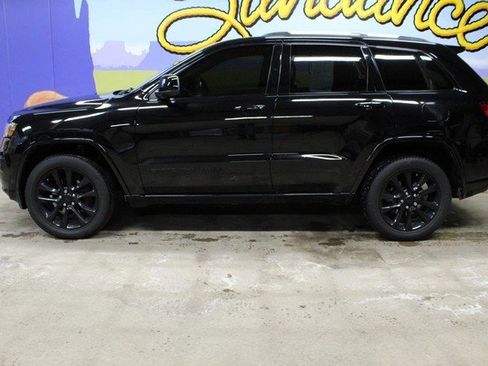Used 2020 Jeep Grand Cherokee Altitude image 8