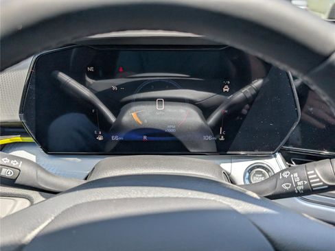 New 2026 Chevrolet Trax LT w/ LT Convenience Package FWD image 25