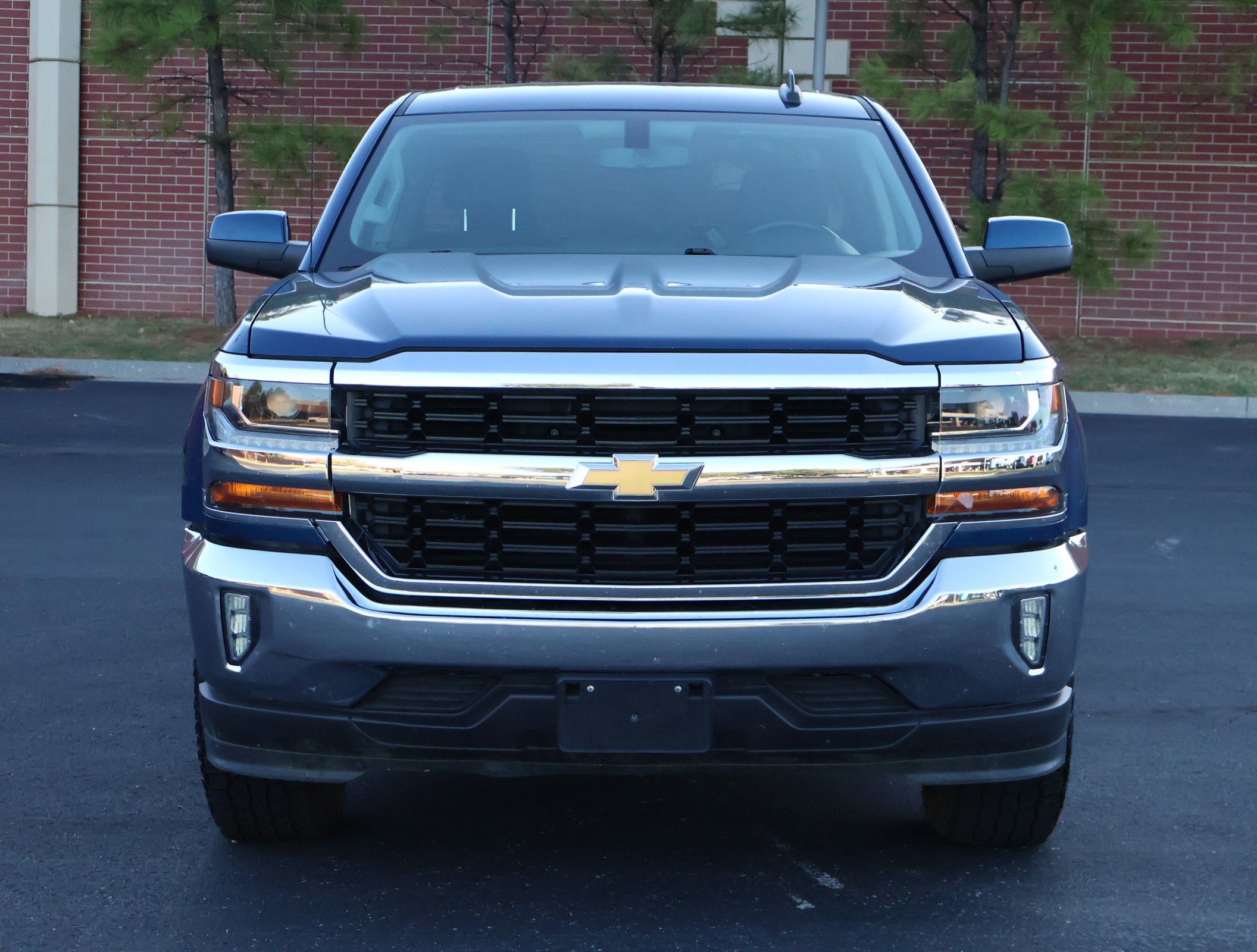 Used 2018 Chevrolet Silverado 1500 LT w/ Texas Edition RWD image 21