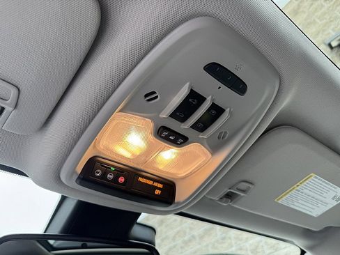 Used 2023 Buick Encore GX Essence w/ Experience Buick Package image 23