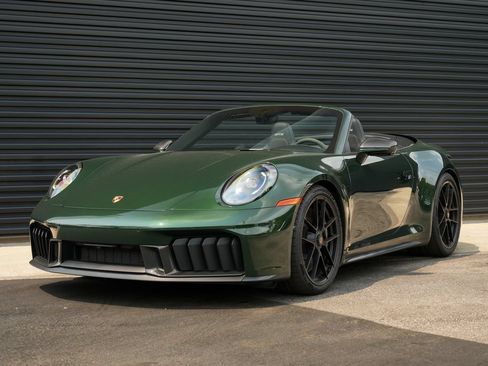 Used 2026 Porsche 911 Carrera GTS RWD image 7