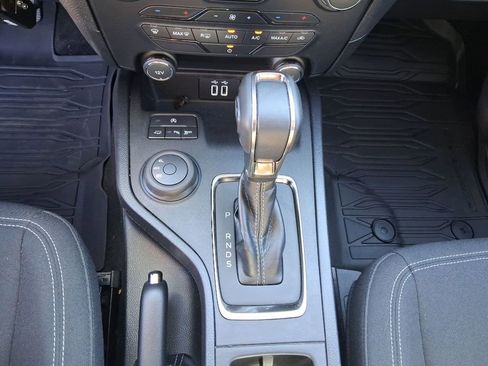 Used 2019 Ford Ranger XLT w/ Equipment Group 301A Mid image 18