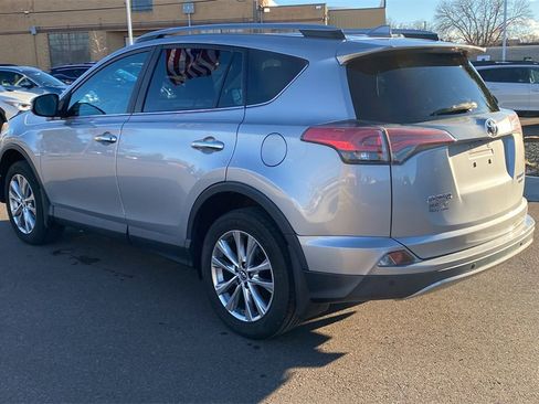 Used 2018 Toyota RAV4 Limited image 7