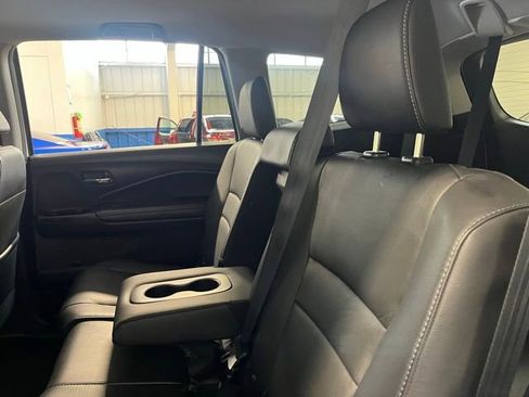 Used 2017 Honda Pilot EX-L image 18