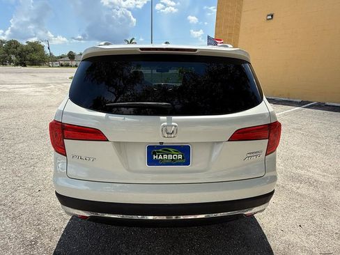 Used 2017 Honda Pilot Touring image 6