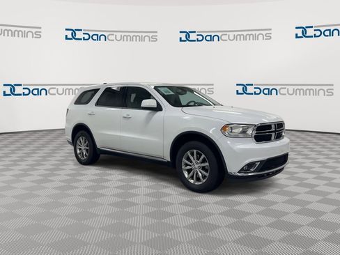Used 2017 Dodge Durango SXT w/ 3rd Row Seating Group image 2