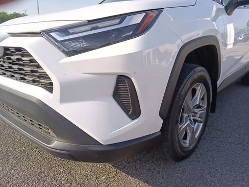 Used 2024 Toyota RAV4 XLE w/ Convenience Package image 9