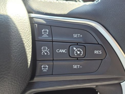 New 2025 Jeep Grand Cherokee Altitude X image 16