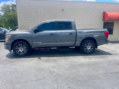 Used 2024 Nissan Titan SV w/ SV Convenience Package