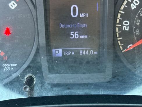 Used 2019 Toyota Tacoma SR w/ SR Convenience Package image 20