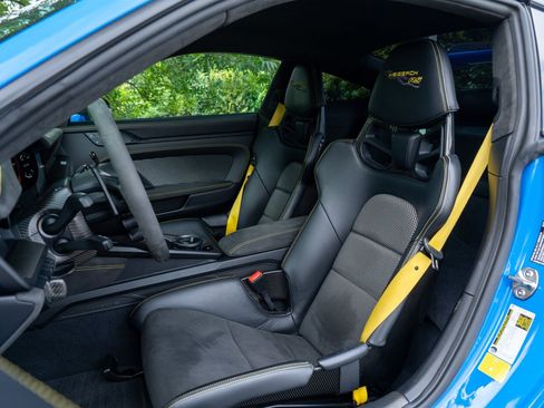 Used 2024 Porsche 911 GT3 RS RWD image 5