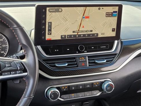 Used 2024 Nissan Altima 2.5 SR w/ SR Premium Package image 22