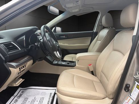 Used 2015 Subaru Outback 2.5i Limited AWD/4WD image 8