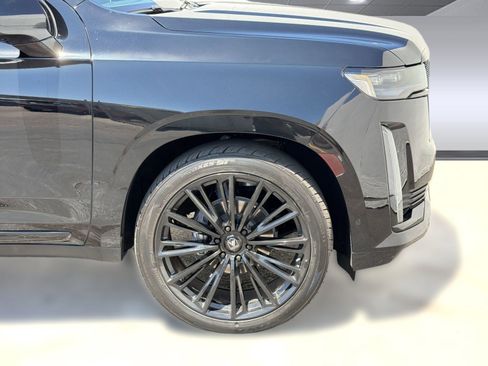 Used 2024 Cadillac Escalade ESV Sport Platinum AWD/4WD image 10