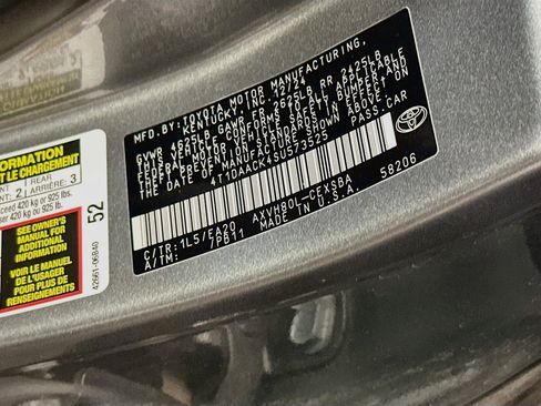 Used 2025 Toyota Camry SE FWD image 12