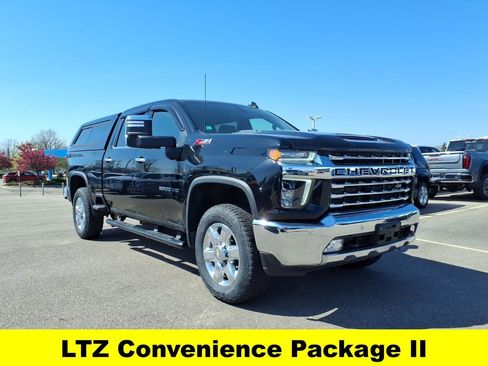 Used 2022 Chevrolet Silverado 2500 LTZ w/ LTZ Convenience Package AWD/4WD image 3