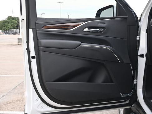 Used 2023 Cadillac Escalade Luxury w/ LPO, Floor Liner Package RWD image 18