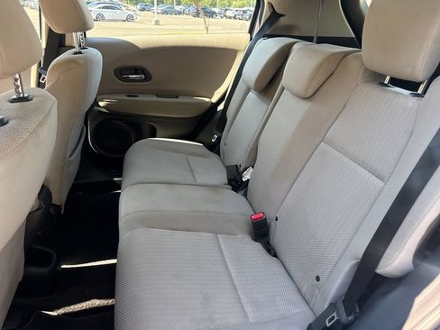 Used 2016 Honda HR-V LX image 31