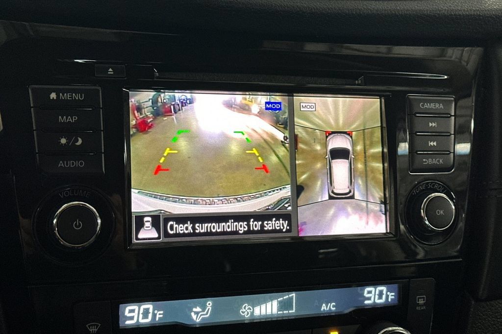 Used 2020 Nissan Rogue SL FWD image 23
