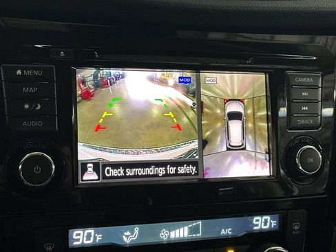 Used 2020 Nissan Rogue SL FWD image 23