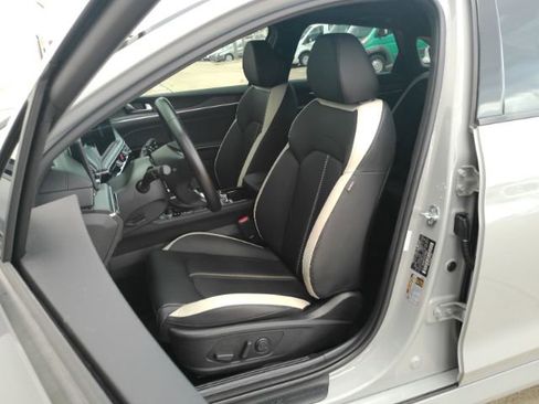 Used 2025 Kia K5 GT-Line w/ GT-Line Premium Package image 6