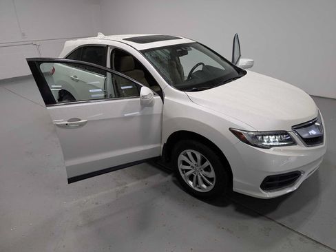 Used 2018 Acura RDX AWD image 16