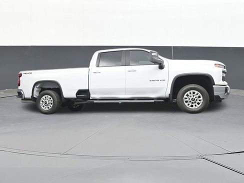 Used 2025 Chevrolet Silverado 2500 LT w/ Safety Package AWD/4WD image 58