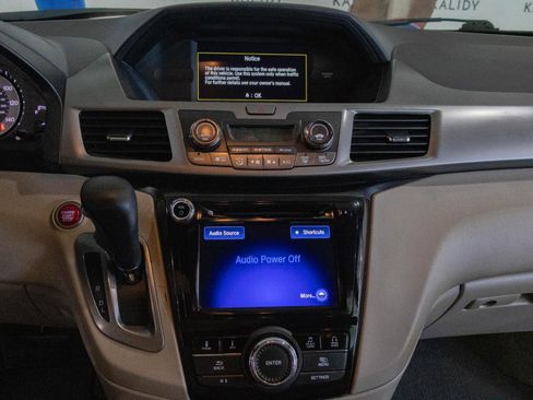 Used 2016 Honda Odyssey SE image 4