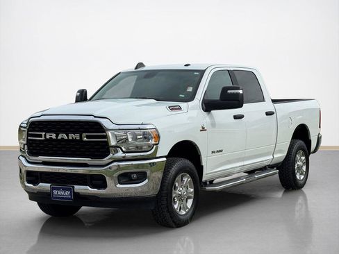 Used 2024 RAM 2500 Big Horn AWD/4WD image 3