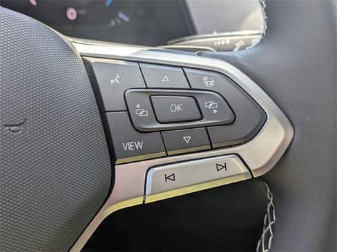 Used 2026 Volkswagen Atlas Cross Sport SE image 27