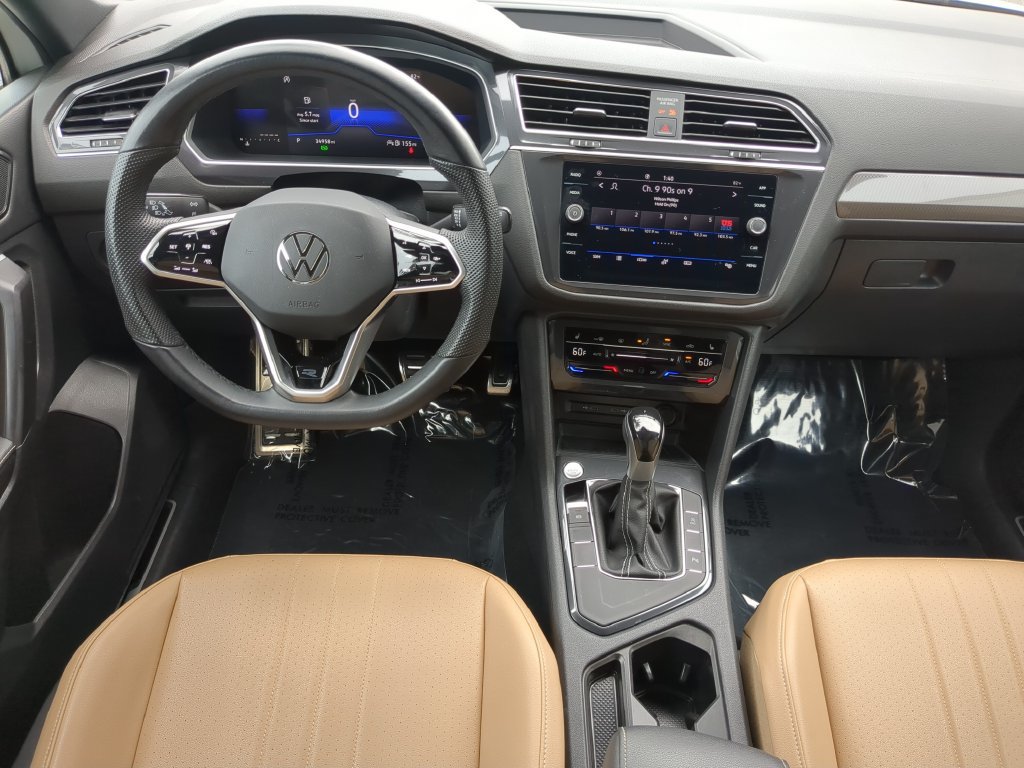 Certified 2023 Volkswagen Tiguan SE R-Line FWD image 13