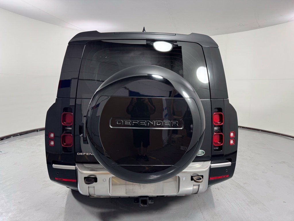 Used 2023 Land Rover Defender 130 S AWD/4WD image 7