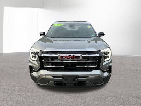 Used 2025 GMC Terrain Elevation AWD/4WD image 8