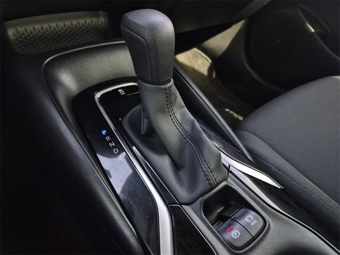 Used 2022 Toyota Corolla LE image 21