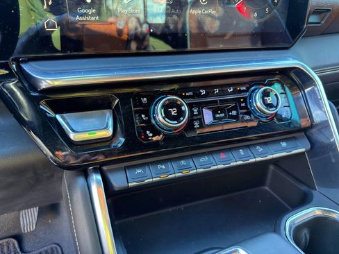 Used 2023 GMC Sierra 1500 Denali Ultimate image 30