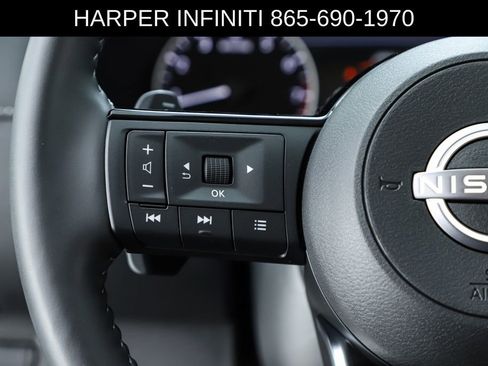 Used 2025 Nissan Pathfinder SL image 60