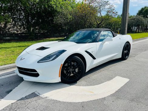 Used 2017 Chevrolet Corvette Stingray Convertible w/ 2LT Preferred Equipment Group RWD image 1