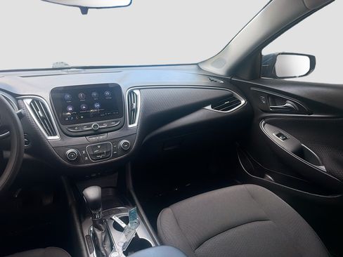 Used 2025 Chevrolet Malibu LS FWD image 22