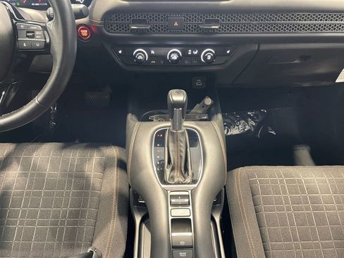 Used 2023 Honda HR-V Sport image 11