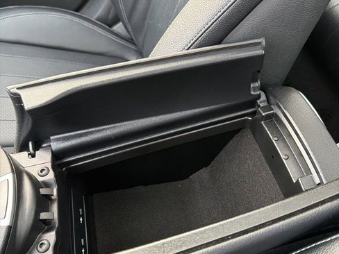 Used 2021 Mercedes-Benz E 350 4MATIC Sedan image 18