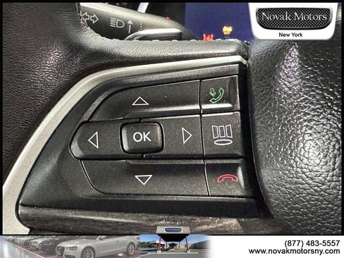 Used 2022 Jeep Grand Cherokee L Limited image 19