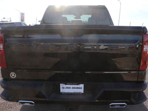 New 2026 Chevrolet Silverado 1500 Custom Trail Boss w/ LPO, Dark Essentials Package image 6