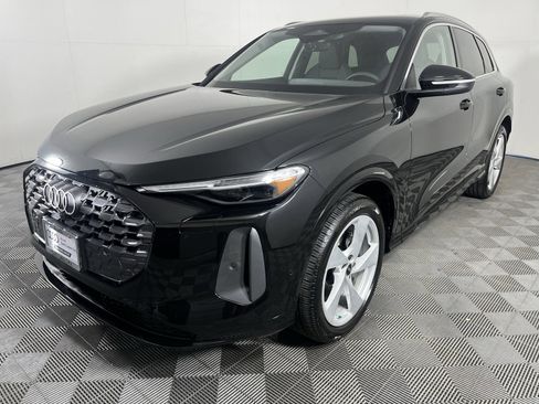 Used 2025 Audi Q5 Prestige image 3